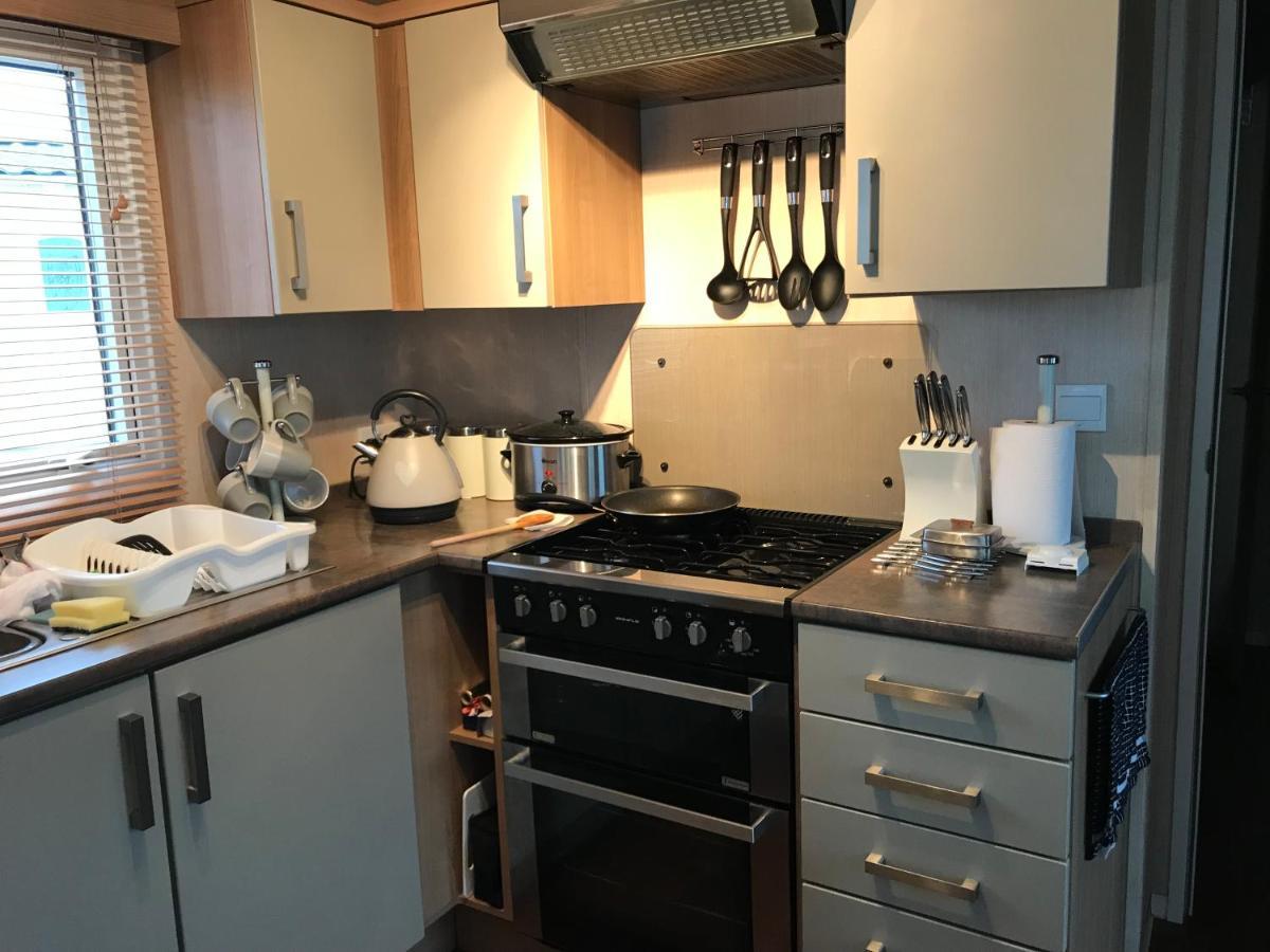 Bobby'S Bolthole Apartment Heysham Ngoại thất bức ảnh