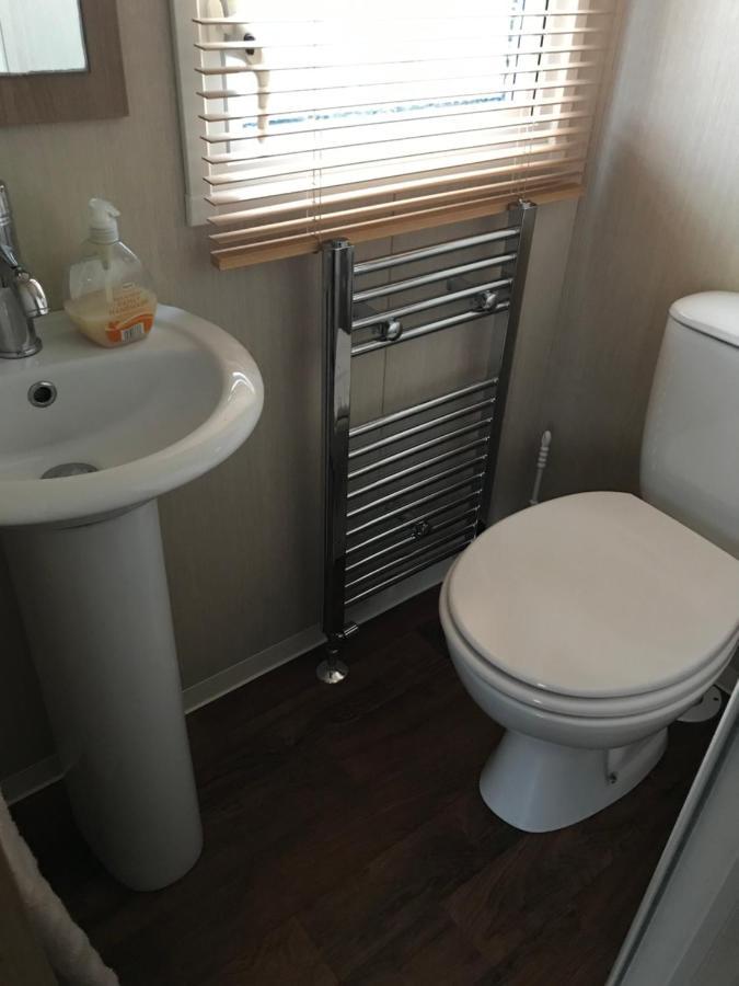 Bobby'S Bolthole Apartment Heysham Ngoại thất bức ảnh